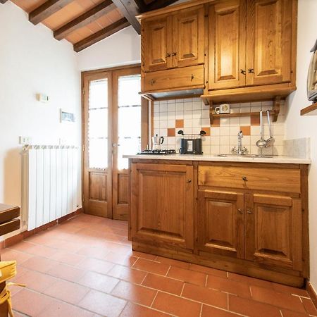 Casetta Di Butia, Ginestra Apartment With Swimming Pool Борго а Моцано Екстериор снимка